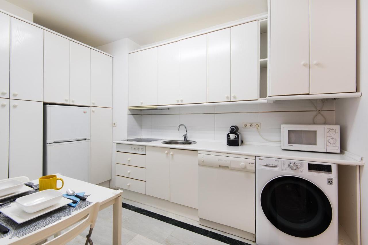 Rentandhomes Beachfront Center Appartement Marbella